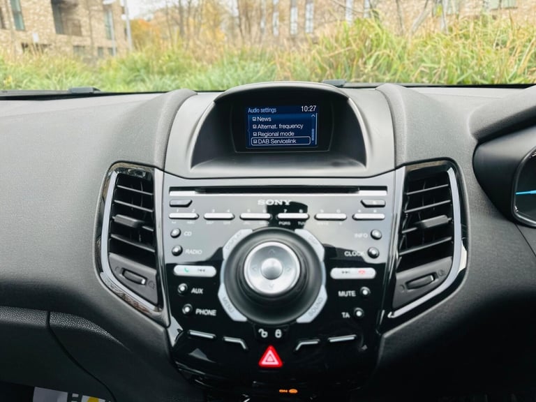 2015 Ford Fiesta 1.0T EcoBoost Titanium Hatchback 5dr Petrol Manual Euro 6