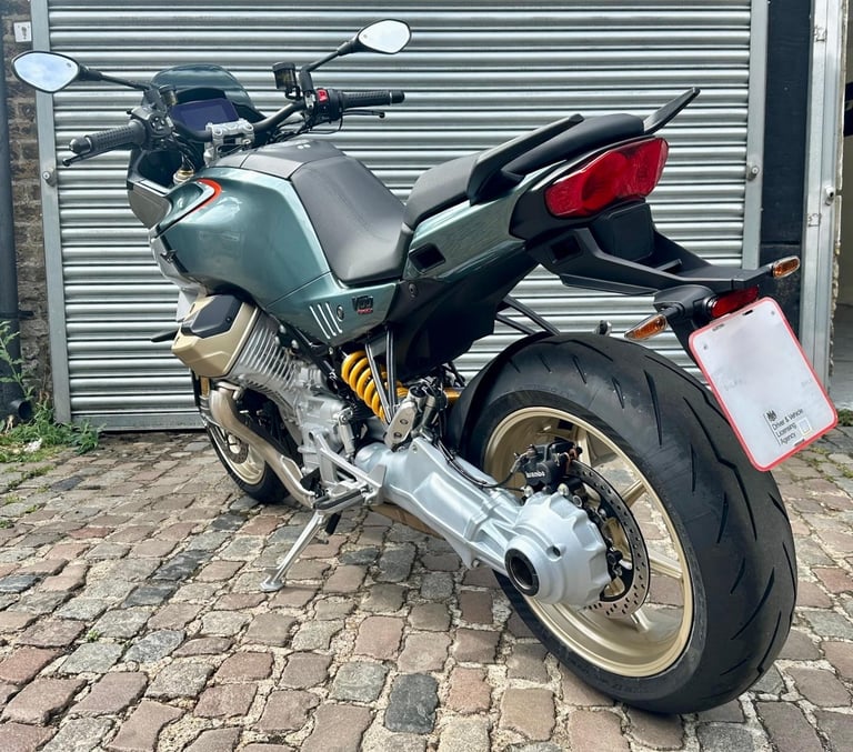 Moto Guzzi V100 Mandello S E5+