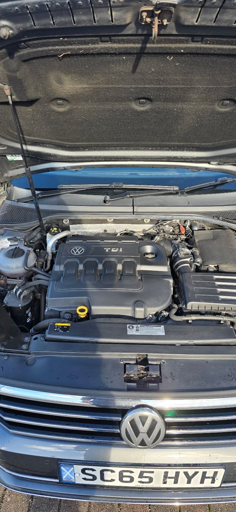 Volkswagen, PASSAT, Saloon, 2015, Manual, 1968 (cc), 4 doors