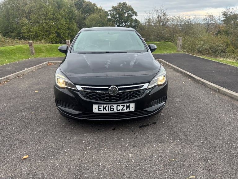 Vauxhall, ASTRA, Hatchback, 2016, Manual, 1598 (cc), 5 doors £2,400
