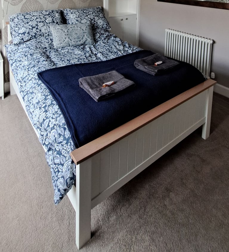 Double bed frame and mattress