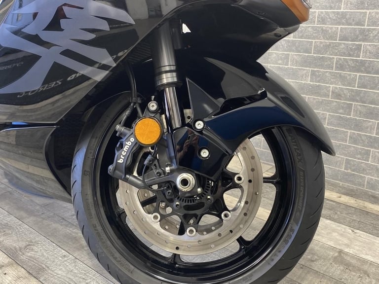 2021 SUZUKI GSX 1300 R HAYABUSA WITH ONLY 4701 MILES IN THE BEST COLOUR SCHEM...