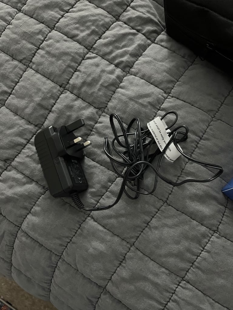 Compex Fit 3.0 Muscle Stimulator EMS with Tens Rehab Recovery Device