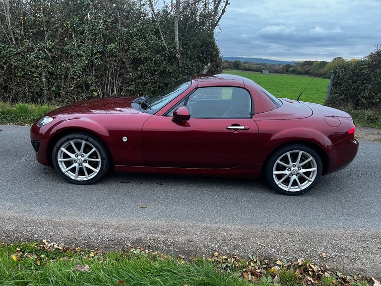 Mazda, MX-5 2.0 Sport-tech Hardtop Convertible