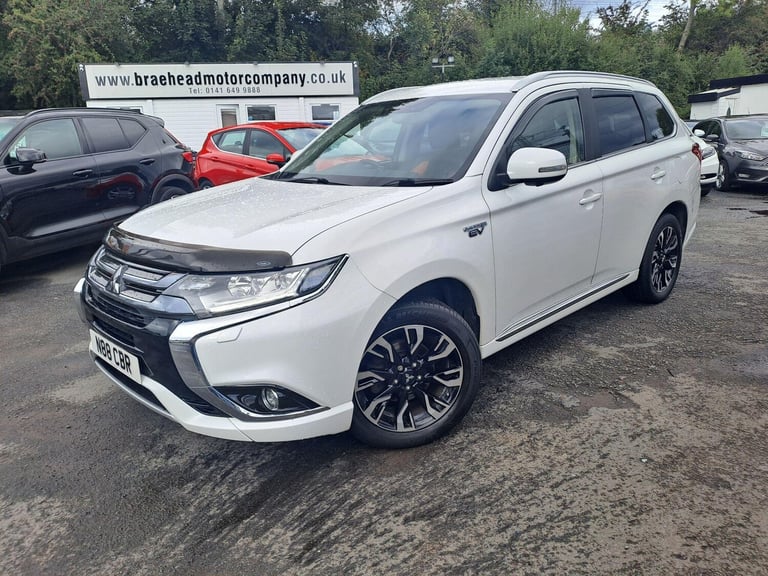 image for 2017 Mitsubishi Outlander 2.0h 12kWh 4h CVT 4WD Euro 6 (s/s) 5dr ESTATE Petrol/Electric Hybrid Au...