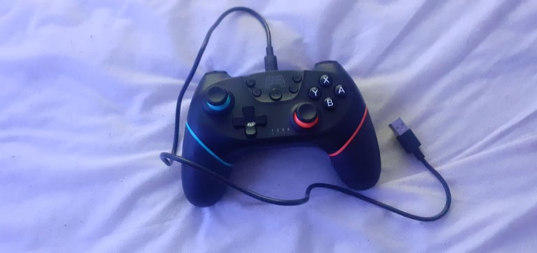 NINTENDO SWITCH CONSOLE BUNDLE 