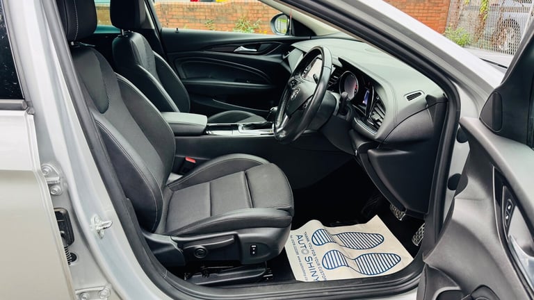 2017 Vauxhall Insignia SRI NAV 5-Door Diesel