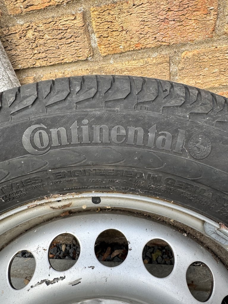image for VW T5 wheel and Continental Van2 tyre