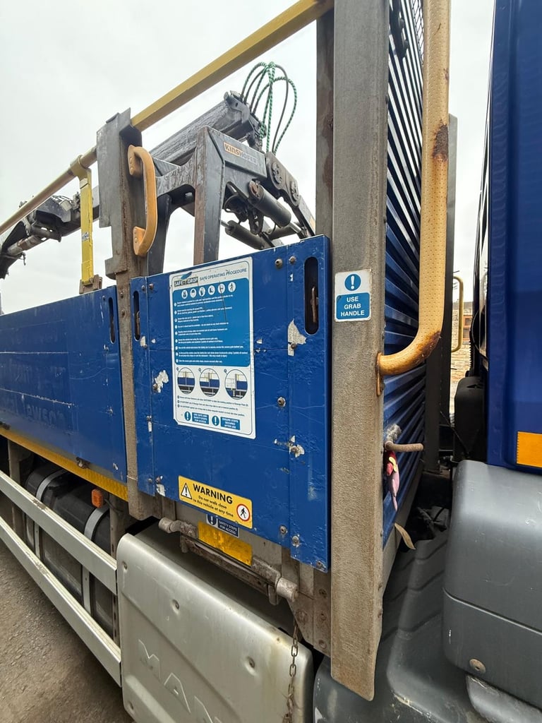 MAN ERF TG-M TGM 126.360 Dropside Brick Grab Lorry – 2016 (66)