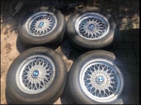 Bmw set of genuine bbs E34 E32 alloy wheels
