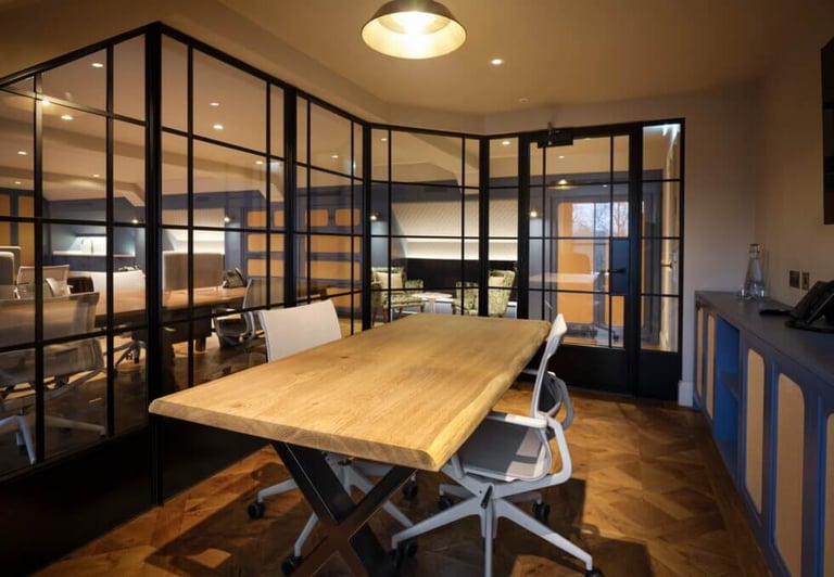 2 and 60 Person Private Office Suites to rent in *Knightsbridge*, SW1 Modern Style Building