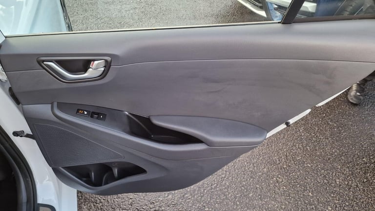 2019 Hyundai IONIQ 1.6 h-GDi Premium SE DCT Euro 6 (s/s) 5dr HATCHBACK Petrol/Electric Hybrid Aut...