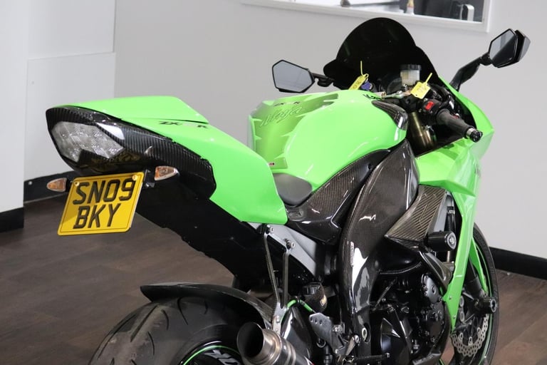 Kawasaki ZX10R - 2009 - THE BEST ZX10R YOU WILL SEE 