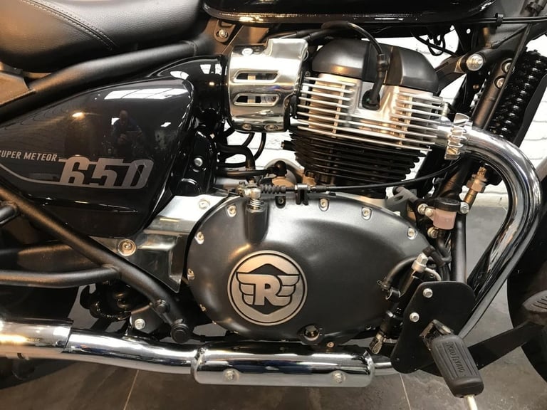 ROYAL ENFIELD SUPER METEOR 650 ASTRAL E5, 2023/23, 2929 MILES IN BLACK