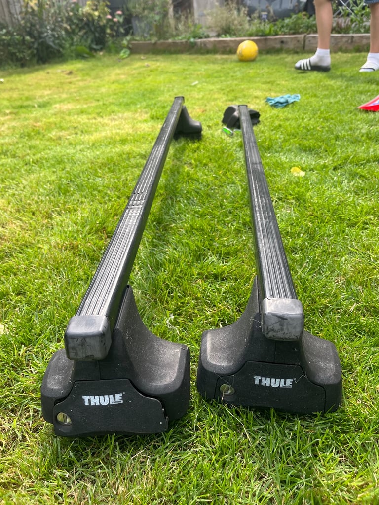 Thule roof bars 127cm