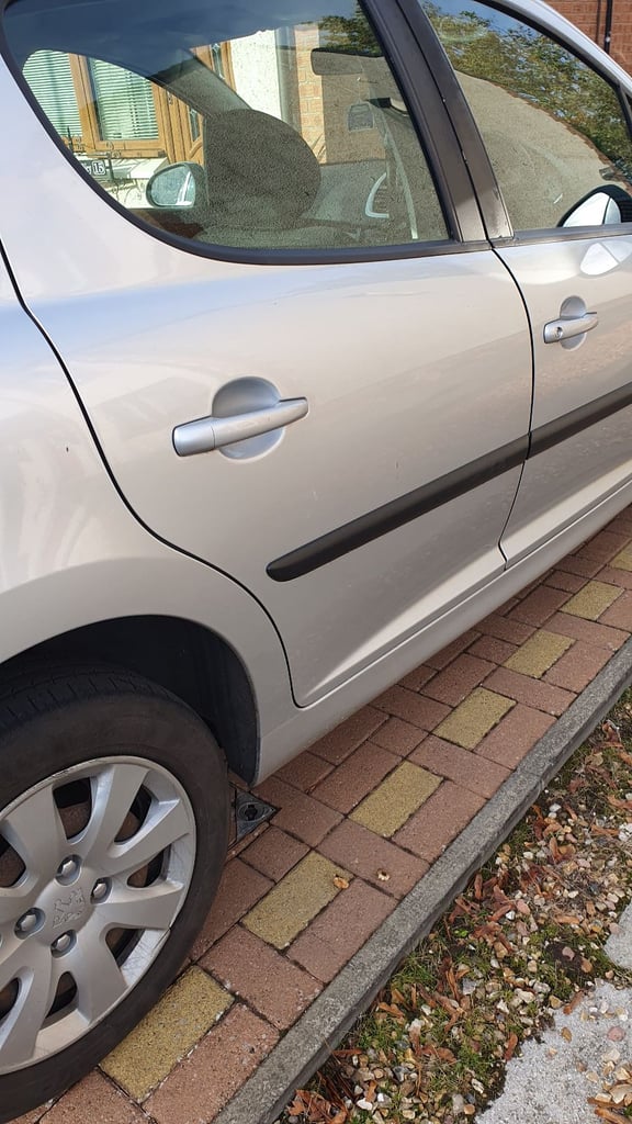 REDUCED Bargain Peugeot, 207, Hatchback, 2009, Manual, 1360 (cc), 5 doors