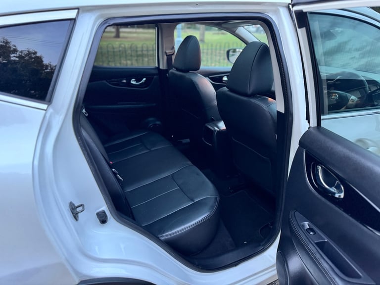 Nissan, QASHQAI, Hatchback, 2015, Manual, 1197 (cc), 5 doors