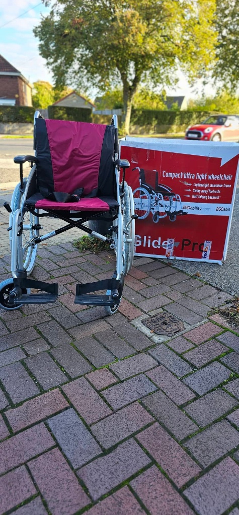 Wheel chair self propelled g lite pro 