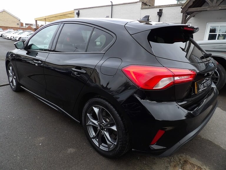 2019 Ford Focus 1.5 EcoBoost 150 ST-Line 5dr Auto HATCHBACK PETROL Automatic