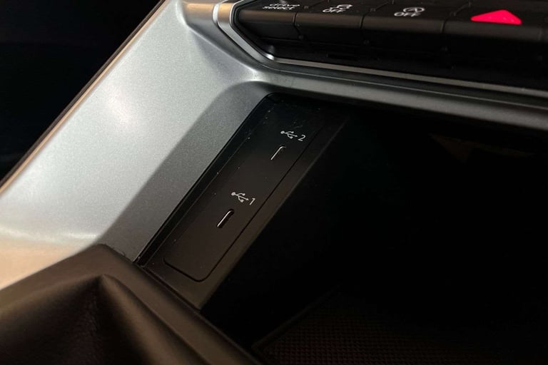 2022 Audi Q3 35 TFSI Technik 5dr ESTATE PETROL Manual