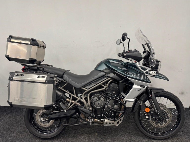 TRIUMPH TIGER 800 XCA ** 12 MONTH MOT - FULL LUGGAGE - HEATED SEAT ** 