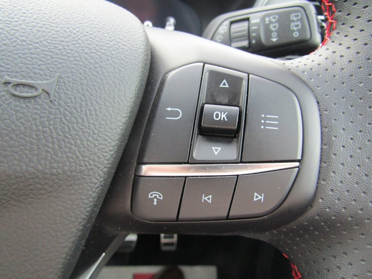 2024 Ford Kuga 2.5 PHEV ST-Line X 5dr CVT - 20'' Alloys / Tech Pack / Huge saving VS New Estate P...