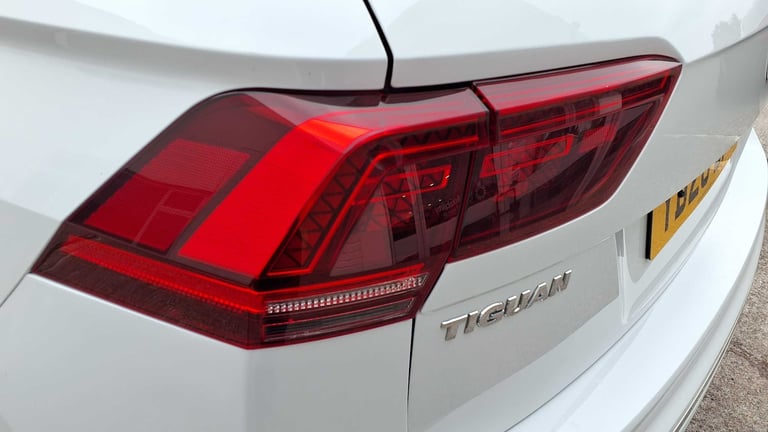2020 Volkswagen Tiguan 2.0 TDi 150 R-Line Tech 5dr DSG Estate Diesel Automatic