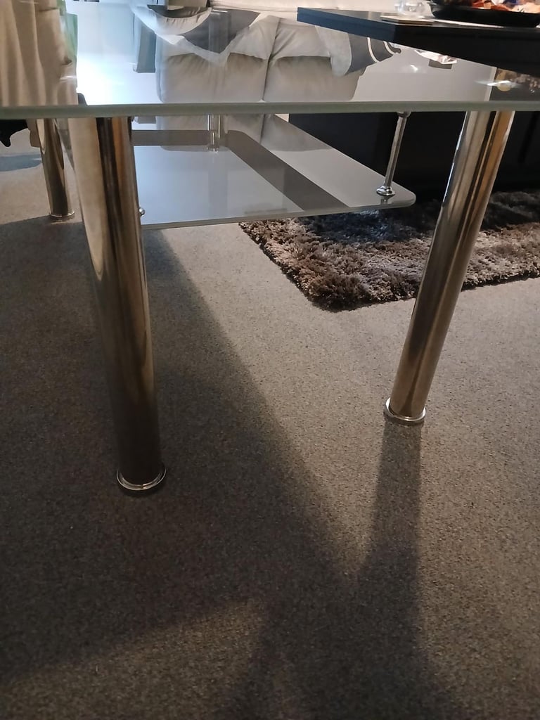 talian grey/glass/chrome large coffee table built up ready