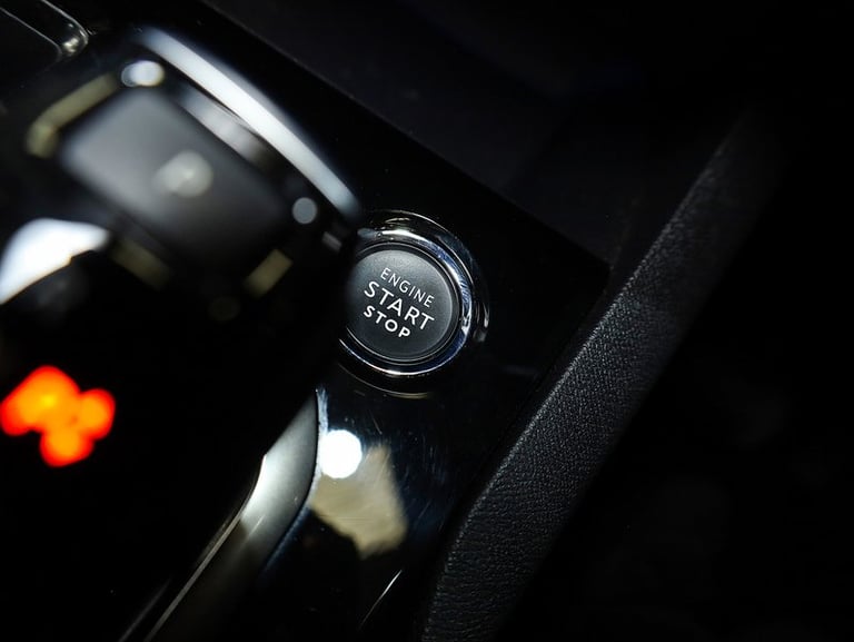 2022 Peugeot 3008 1.6 Hybrid 225 Allure Premium 5dr e-EAT8 HATCHBACK PETROL/ELECTRIC Automatic
