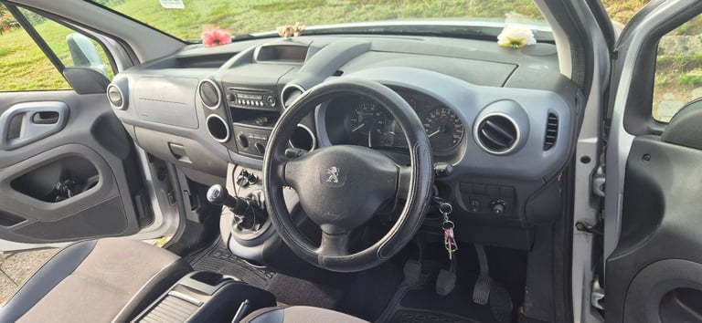 PEUGEOT PARTNER TEPEE, MPV, 2012, Manual, 1560 (cc), 5 doors