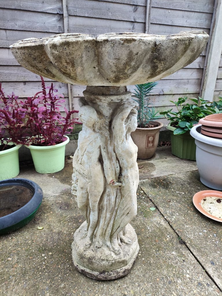 image for Bird Bath garden ornament