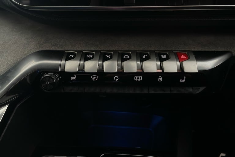  Peugeot 3008 SUV 1.2 Puretech Gt Suv 5dr Petrol Eat Euro 6 s/s 130 Ps Petrol