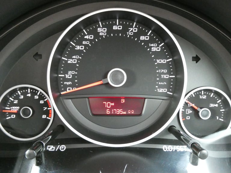 1.0 75 Mii by Cosmo 5dr *6 SERVICES +DAB +BTOOTH +HEATED LEATHER +2 KEYS*