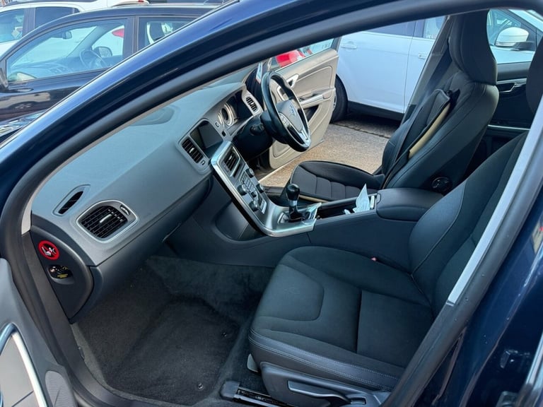 2012 Volvo V60 2.0 D3 SE Estate 5dr Diesel Manual Euro 5 (s/s) (163 ps) Estate Diesel Manual