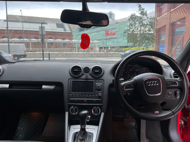 Audi A3 ) 2.0 TFSI S line S Tronic quattro