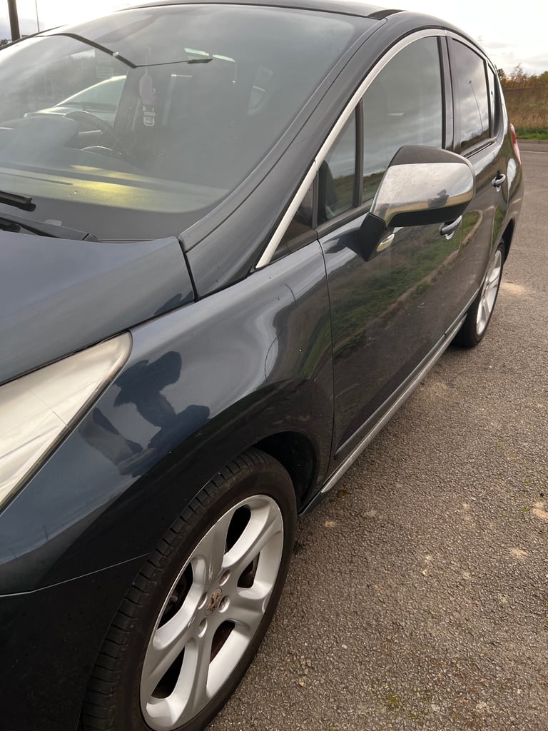 Peugeot, 3008, Hatchback, 2012, Manual, 1560 (cc), 5 doors