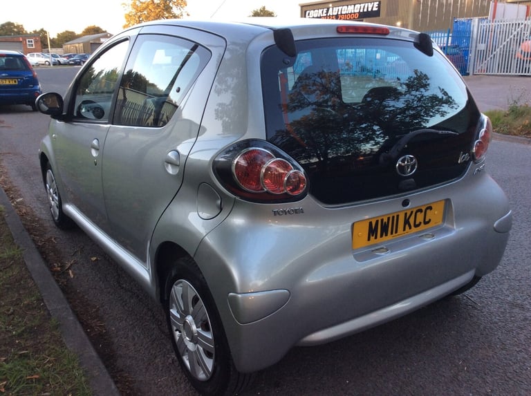 2011 Toyota AYGO 1.0 VVT-i Ice 5dr HATCHBACK Petrol Manual