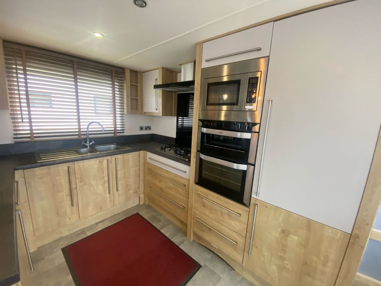 Luxury static caravan holiday home lodge at Swainby Country Park - All year access