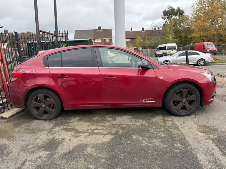 2012 Chevrolet Cruze 1.7 VCDi LTZ 5dr HATCHBACK Diesel Manual