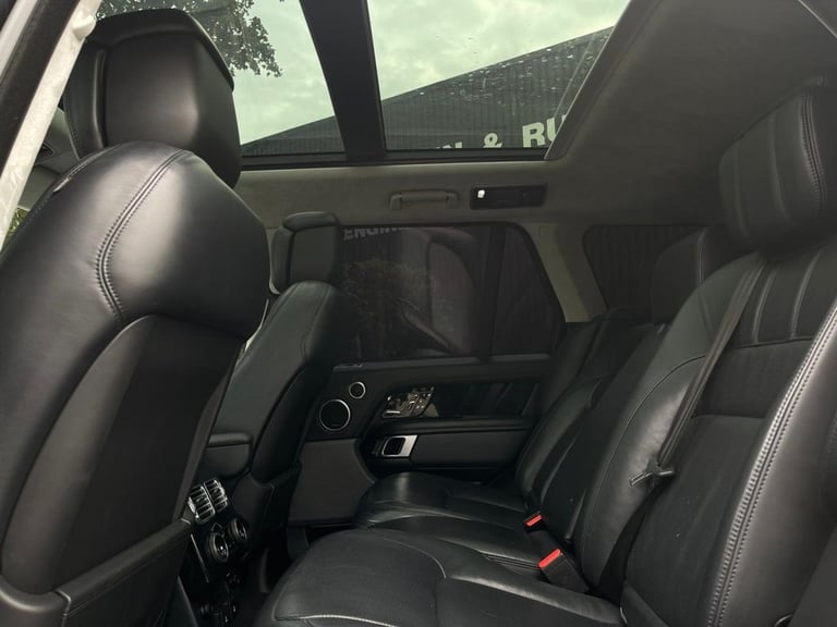 2020 Land Rover Range Rover 3.0 SD V6 Autobiography SUV 5dr Diesel Auto 4WD Euro 6 (s/s) (275 ps)...