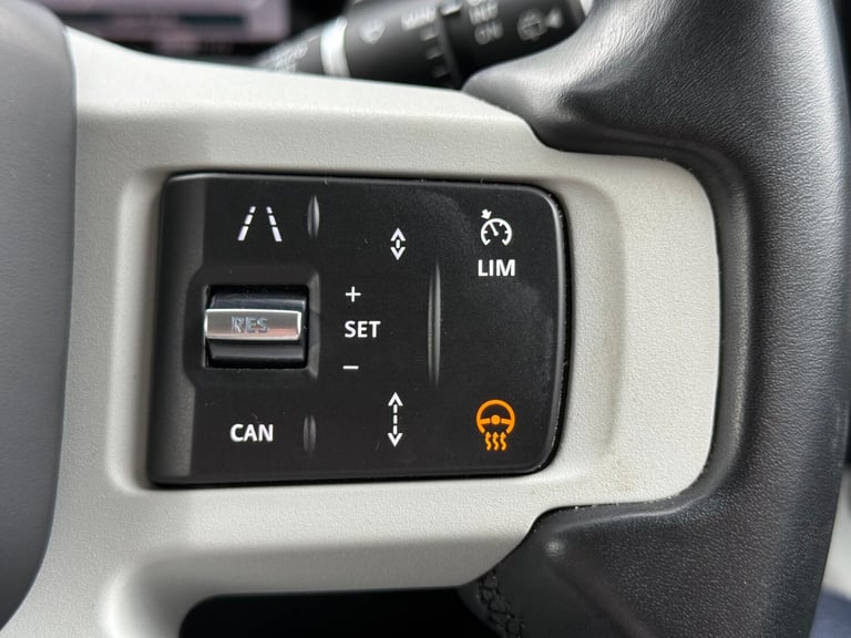 2022 Land Rover Defender 110 2.0 P400e 15.4kWh X-Dynamic HSE SUV 5dr Petrol Plug-in Hybrid Auto 4...