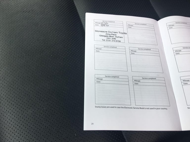 2023 Toyota Hilux 2.8 D-4D Invincible X Pickup Double Cab 4dr Diesel Auto 4WD Euro 6 (s/s) (2 Die...