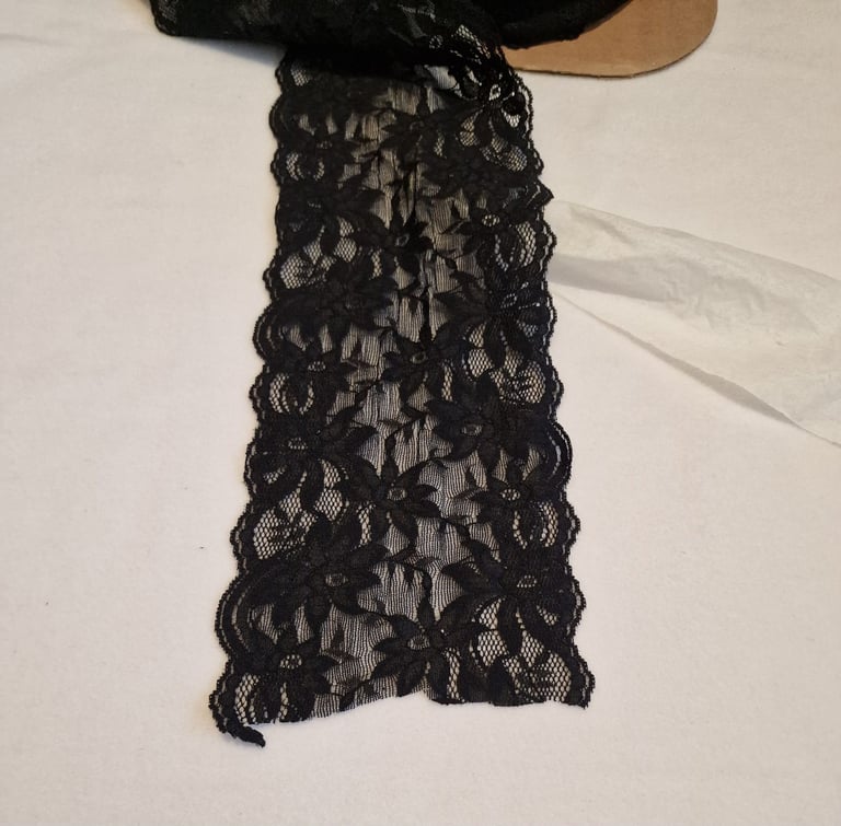 Lace Trim 5.51"/14 cm wide 50Yards/45.72 m New Bridal Wedding Scallop Edge Black