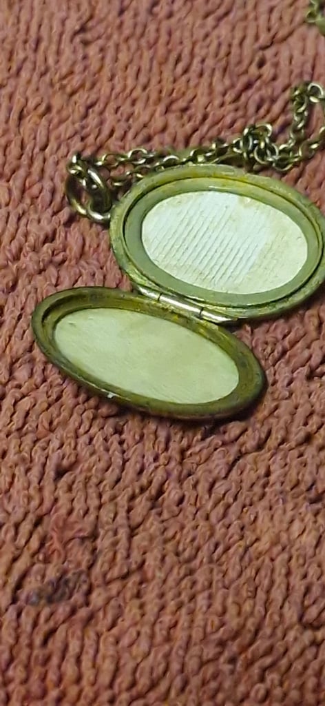 Old collectible Rolled gold locket 
