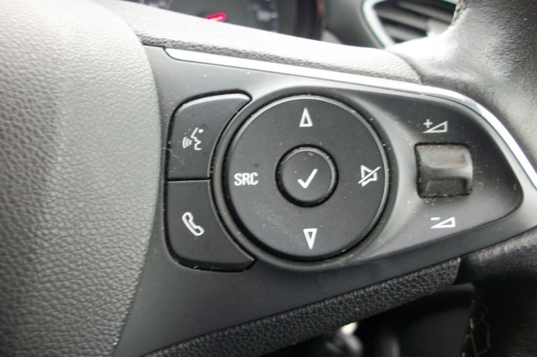  Vauxhall Crossland X 1.2 SE NAV Petrol