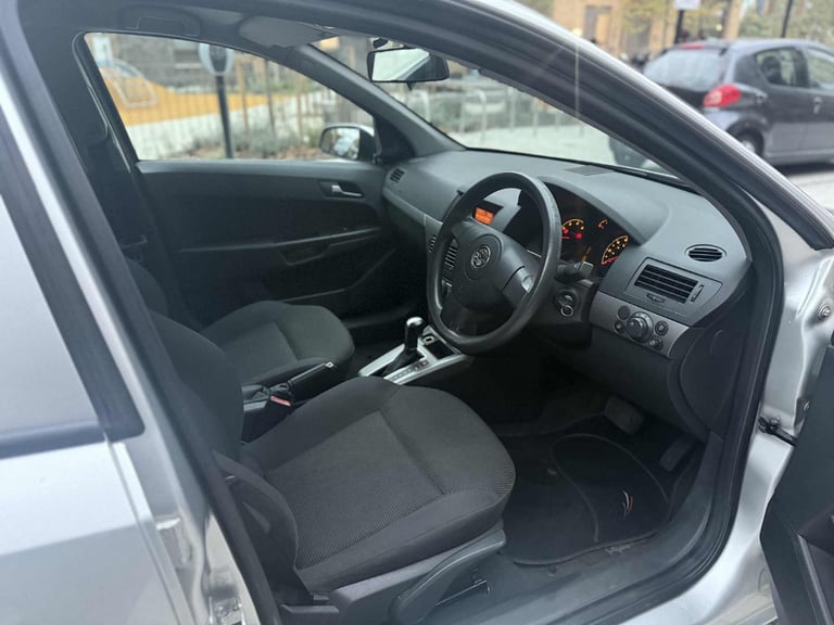 Vauxhall, ASTRA, Hatchback, 2006, Other, 1796 (cc),5 doors - Image 5