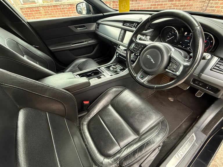 2017 Jaguar XF 2.0d R-Sport Auto Euro 6 (s/s) 4dr SALOON Diesel Automatic