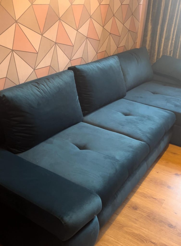 Beautiful sofa! L shape/ very comfortable was brought for over £1000 8 months ago!