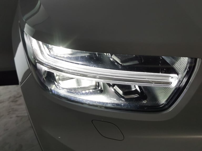 2021 Volvo XC40 2.0 B4P R DESIGN 5dr Auto ESTATE PETROL Automatic