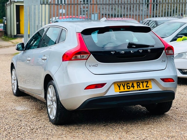 2014 Volvo V40 1.6 D2 SE Lux Hatchback 5dr Diesel Manual Euro 5 (s/s) (115 ps) HATCHBACK Diesel M...